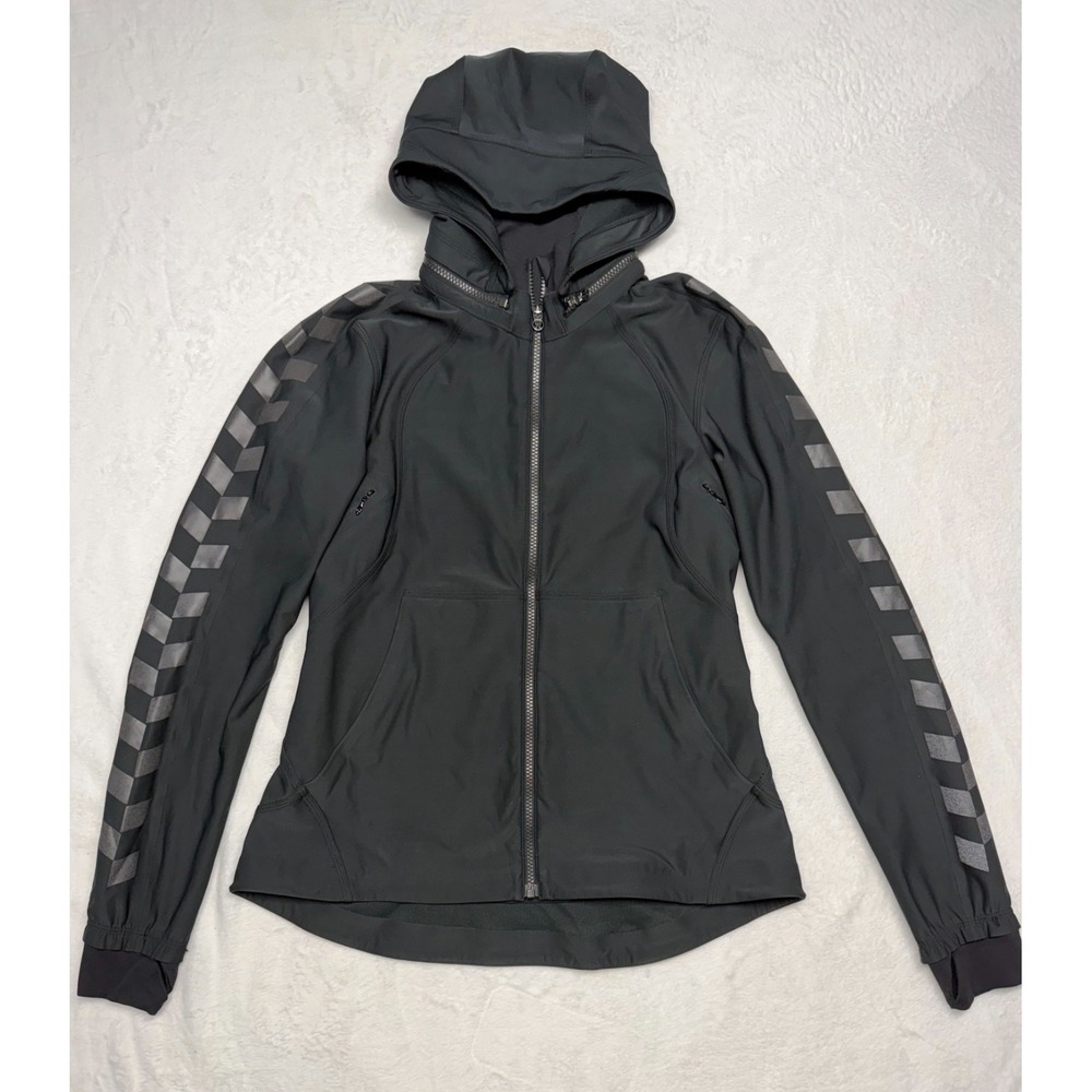 Lululemon Feelin Frosty Softshell Size 8 Insulated Jacket Black Reflective
